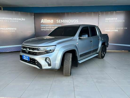 VOLKSWAGEN-AMAROK-2025