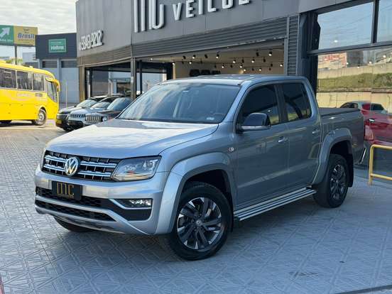VOLKSWAGEN-AMAROK-2023