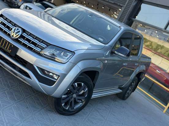 VOLKSWAGEN-AMAROK-2023