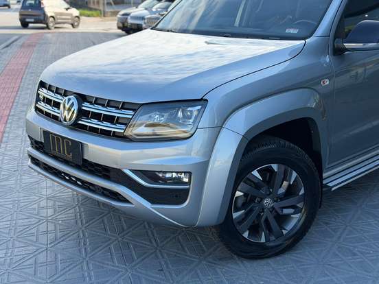 VOLKSWAGEN-AMAROK-2023