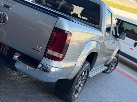 VOLKSWAGEN-AMAROK-2023
