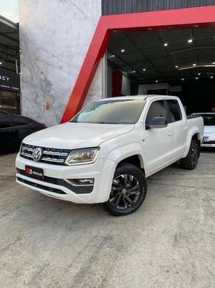 VOLKSWAGEN-AMAROK-2021