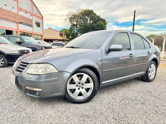 VOLKSWAGEN BORA 2.0 MI 8V FLEX 4P AUTOMÁTICO