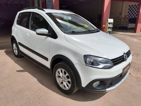 VOLKSWAGEN CROSSFOX 1.6 MI FLEX 8V 4P MANUAL