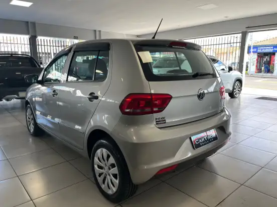 VOLKSWAGEN-FOX-1.0 MPI TRENDLINE 12V FLEX 4P MANUAL VOLKSWAGEN-FOX-2016