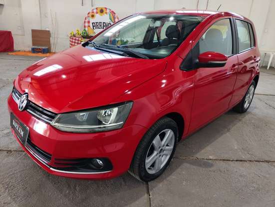 VOLKSWAGEN-FOX-1.0 MI TRENDLINE 8V FLEX 4P MANUAL VOLKSWAGEN-FOX-2014