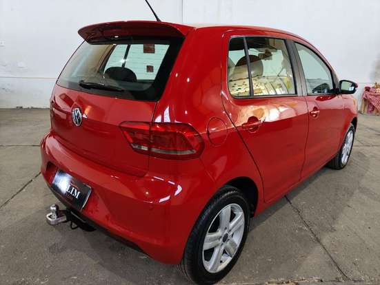 VOLKSWAGEN-FOX-1.0 MI TRENDLINE 8V FLEX 4P MANUAL VOLKSWAGEN-FOX-2014