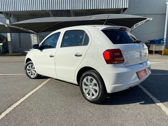 VOLKSWAGEN-GOL-2022