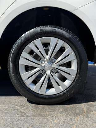 VOLKSWAGEN-GOL-2019