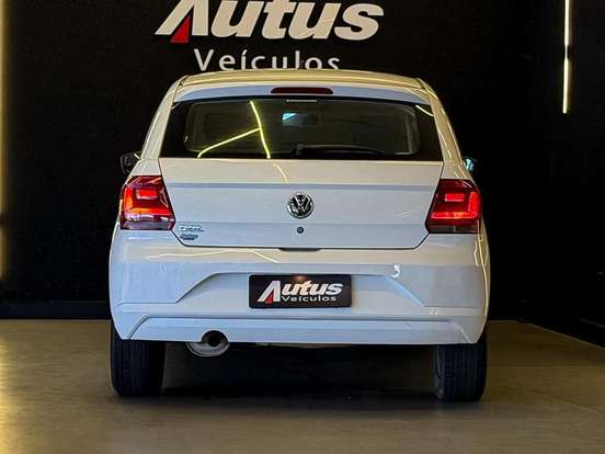 VOLKSWAGEN-GOL-2021