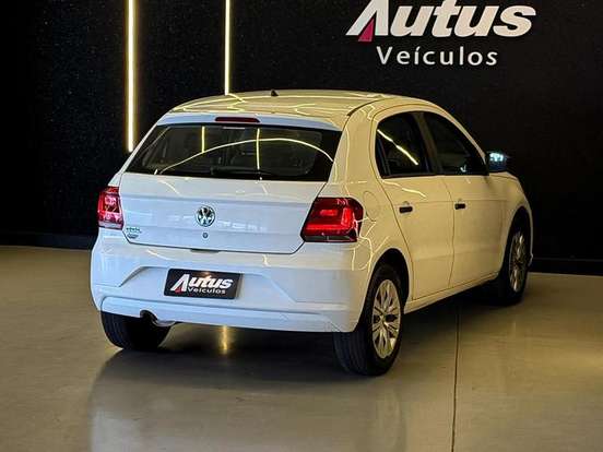 VOLKSWAGEN-GOL-2021