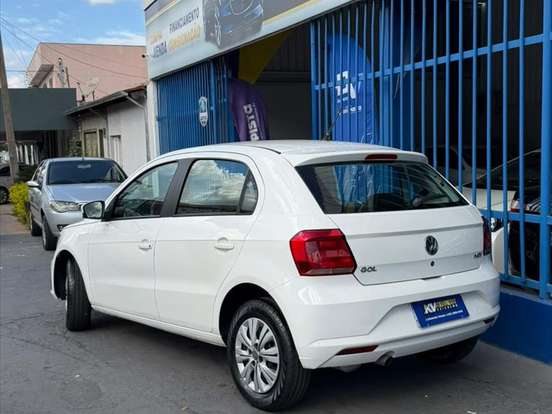 VOLKSWAGEN-GOL-1.6 MSI TOTALFLEX TRENDLINE 4P MANUAL VOLKSWAGEN-GOL-2016