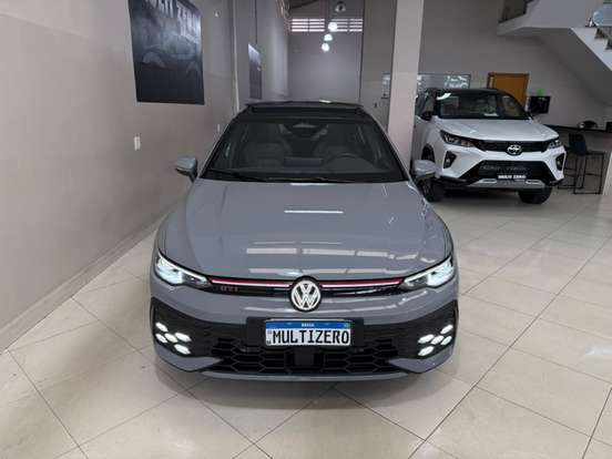 VOLKSWAGEN-GOLF-2026