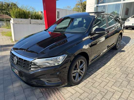 VOLKSWAGEN-JETTA-2020