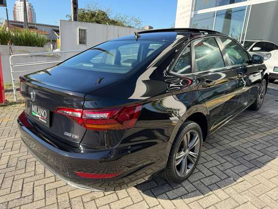 VOLKSWAGEN-JETTA-2020