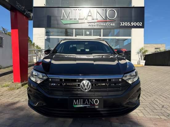 VOLKSWAGEN-JETTA-2020