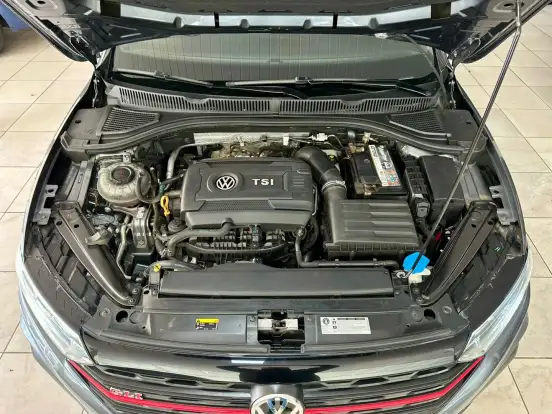 VOLKSWAGEN-JETTA-2020