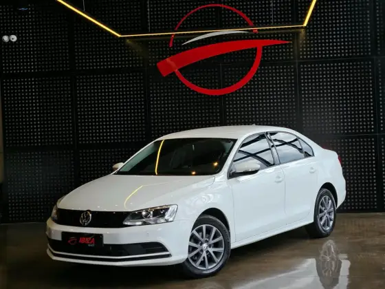 VOLKSWAGEN JETTA 2.0 TRENDLINE FLEX 4P TIPTRONIC