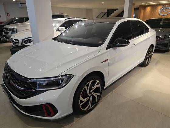 VOLKSWAGEN JETTA 2.0 350 TSI GASOLINA GLI DSG