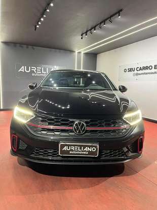 VOLKSWAGEN-JETTA-2022