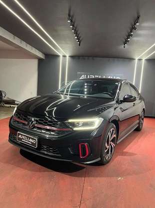 VOLKSWAGEN-JETTA-2022
