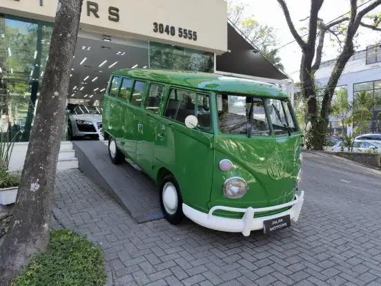 VOLKSWAGEN-KOMBI-1973