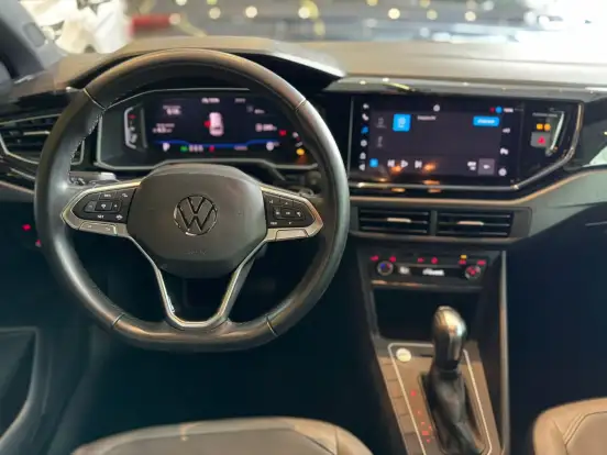 VOLKSWAGEN-NIVUS-1.0 200 TSI TOTAL FLEX HIGHLINE AUTOMÁTICO VOLKSWAGEN-NIVUS-2020