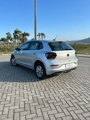 VOLKSWAGEN-POLO-2024