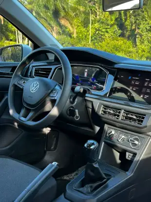 VOLKSWAGEN-POLO-2024