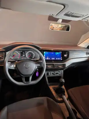 VOLKSWAGEN-POLO-2025
