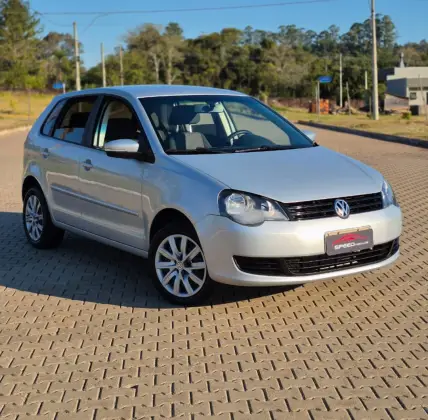 VOLKSWAGEN POLO 1.6 MI 8V FLEX 4P MANUAL