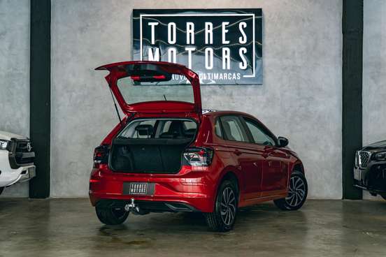 VOLKSWAGEN-POLO-2023