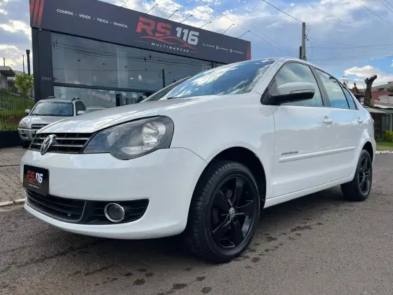 VOLKSWAGEN POLO SEDAN 1.6 MI COMFORTLINE 8V FLEX 4P MANUAL