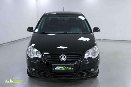 VOLKSWAGEN-POLO SEDAN-1.6 8V GASOLINA 4P MANUAL VOLKSWAGEN-POLO SEDAN-2010