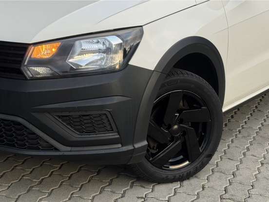 VOLKSWAGEN-SAVEIRO-2021