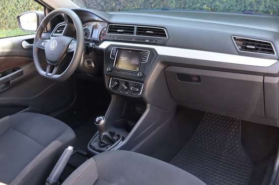 VOLKSWAGEN-SAVEIRO-2024