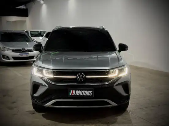 VOLKSWAGEN-TAOS-2023