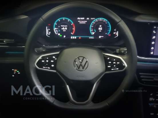 VOLKSWAGEN-TAOS-2024