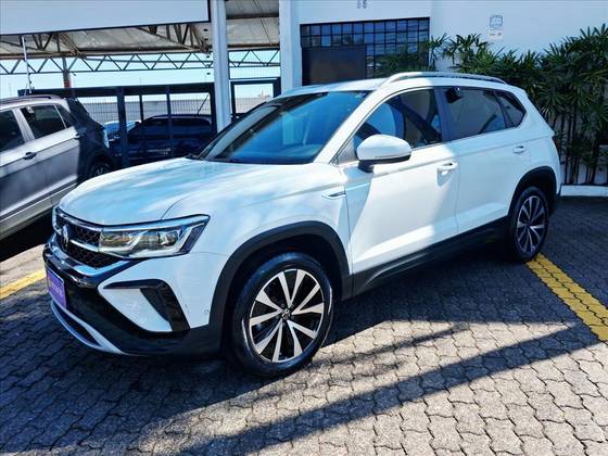 VOLKSWAGEN TAOS 1.4 250 TSI TOTAL FLEX HIGHLINE AUTOMÁTICO