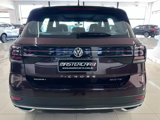 VOLKSWAGEN-T-CROSS-2021