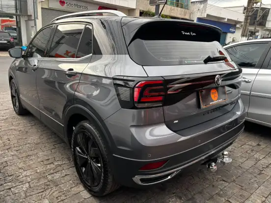 VOLKSWAGEN-T-CROSS-2023