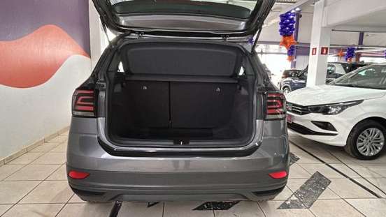 VOLKSWAGEN-T-CROSS-2024