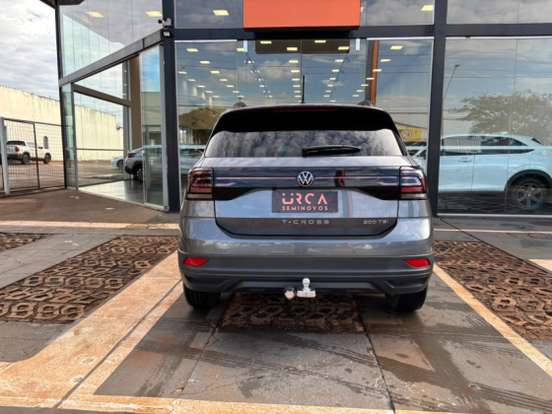 VOLKSWAGEN-T-CROSS-2022