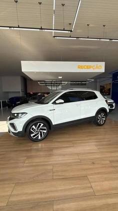 VOLKSWAGEN T-CROSS 1.0 200 TSI TOTAL FLEX AUTOMÁTICO