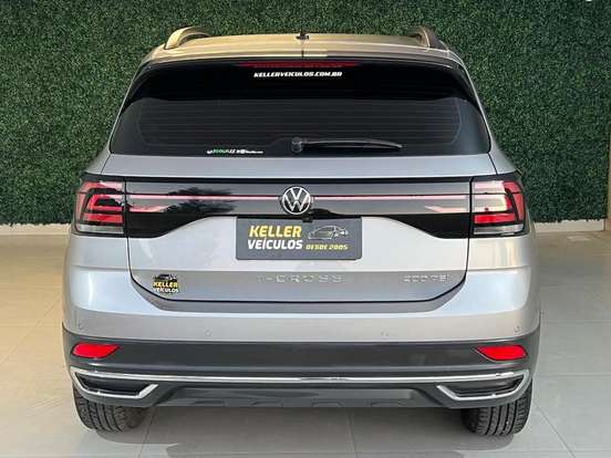 VOLKSWAGEN-T-CROSS-2023