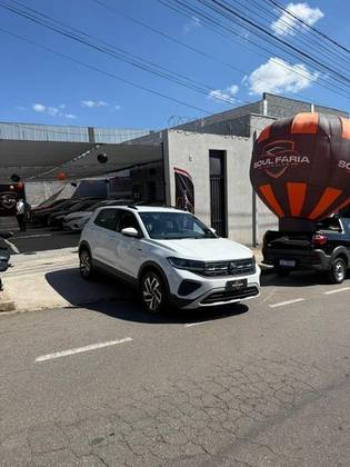VOLKSWAGEN T-CROSS 1.0 200 TSI TOTAL FLEX COMFORTLINE AUTOMÁTICO