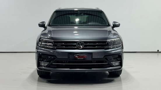 VOLKSWAGEN-TIGUAN-2020