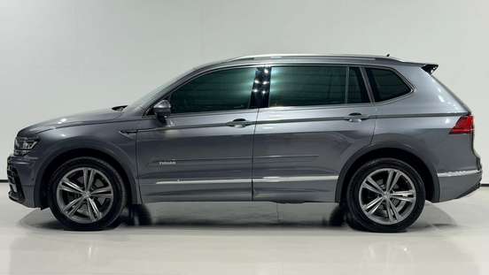 VOLKSWAGEN-TIGUAN-2020