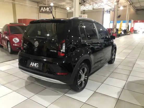 VOLKSWAGEN-UP-1.0 170 TSI TOTAL FLEX XTREME 4P MANUAL VOLKSWAGEN-UP-2019