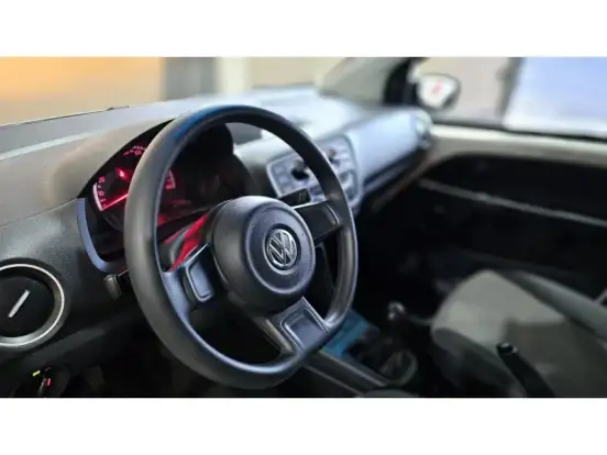 VOLKSWAGEN-UP-1.0 MPI TAKE UP 12V FLEX 4P MANUAL VOLKSWAGEN-UP-2017